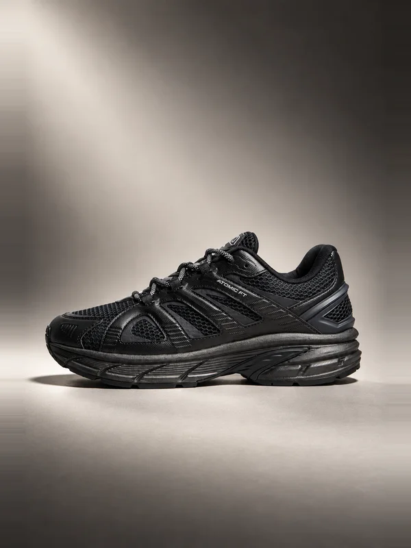 Anima Atomic Sneaker Black & Black