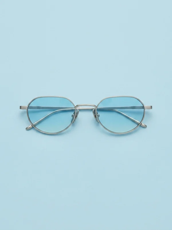 Flatlist Lucien - Brushed Silver / Light Blue Lens