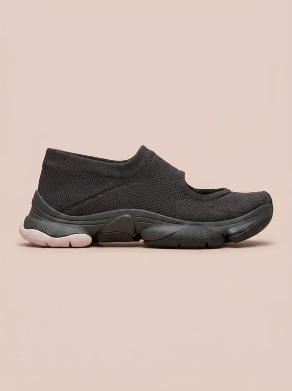 HOMME PLISSÉ ISSEY MIYAKE Black CAMPER Edition Karst Finch Sneakers
