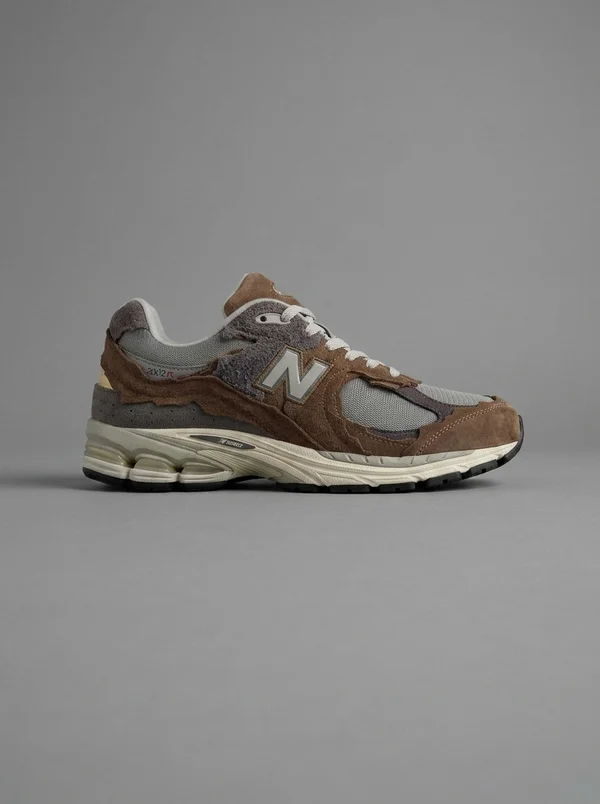 New Balance 2002R