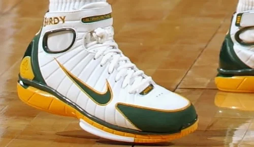 Nike Air Zoom Huarache 2K4 “Sue Bird”