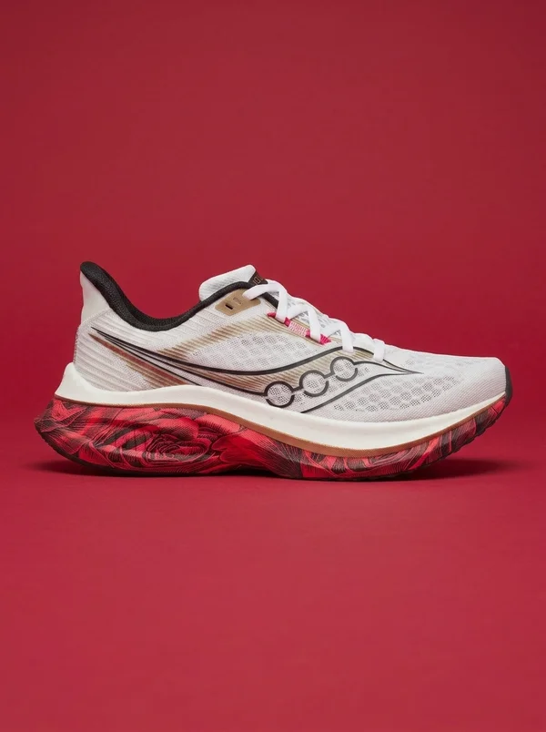 Saucony Women's London Endorphin Speed 5 White | Black