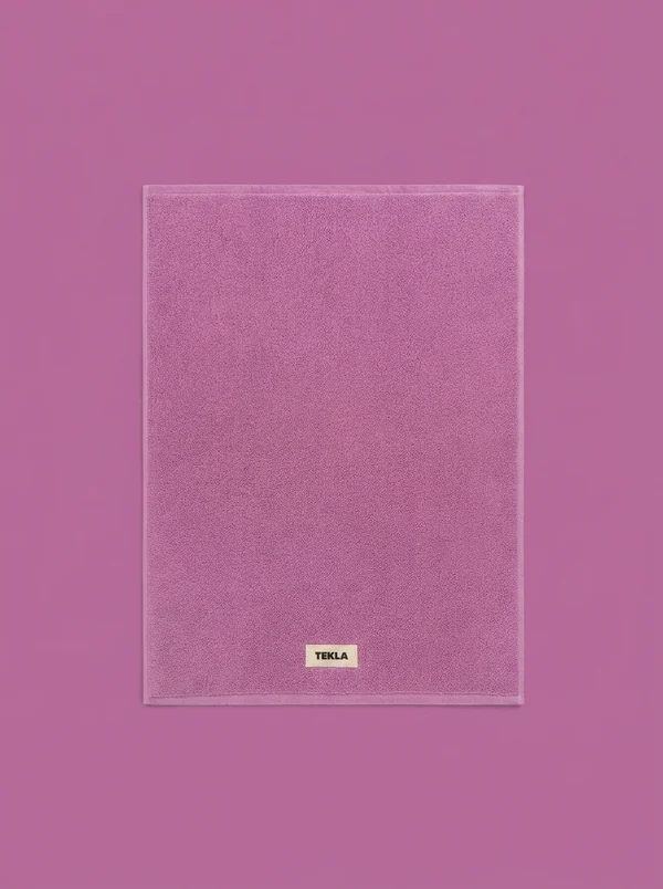 Tekla Bath Mat Magenta